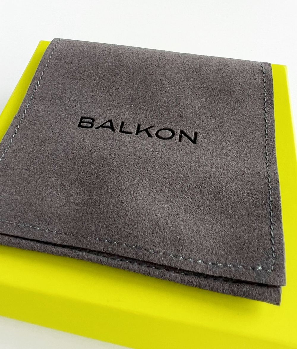 Подарочная коробка