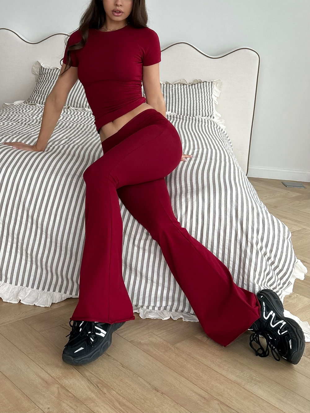 Леггинсы клёш красные