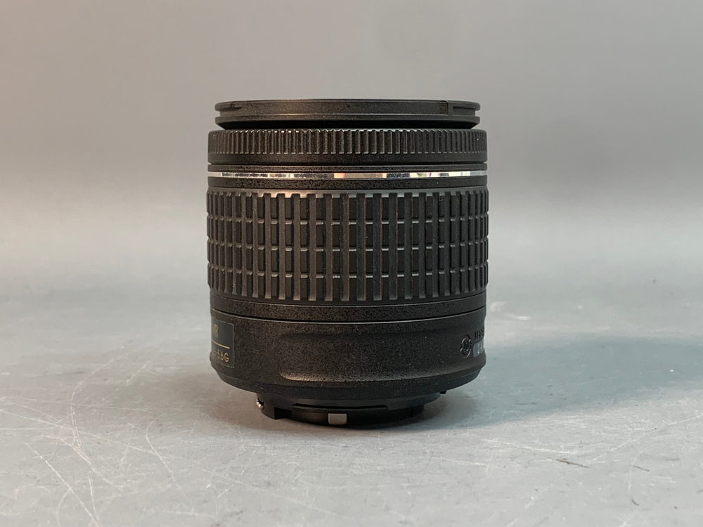 Nikon D3500 kit 18-55mm 5.000 кадров
