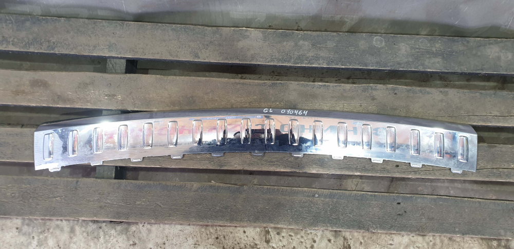 Накладка заднего бампера Mercedes GL (X166) 12-16 Б/У Оригинал A1668840190