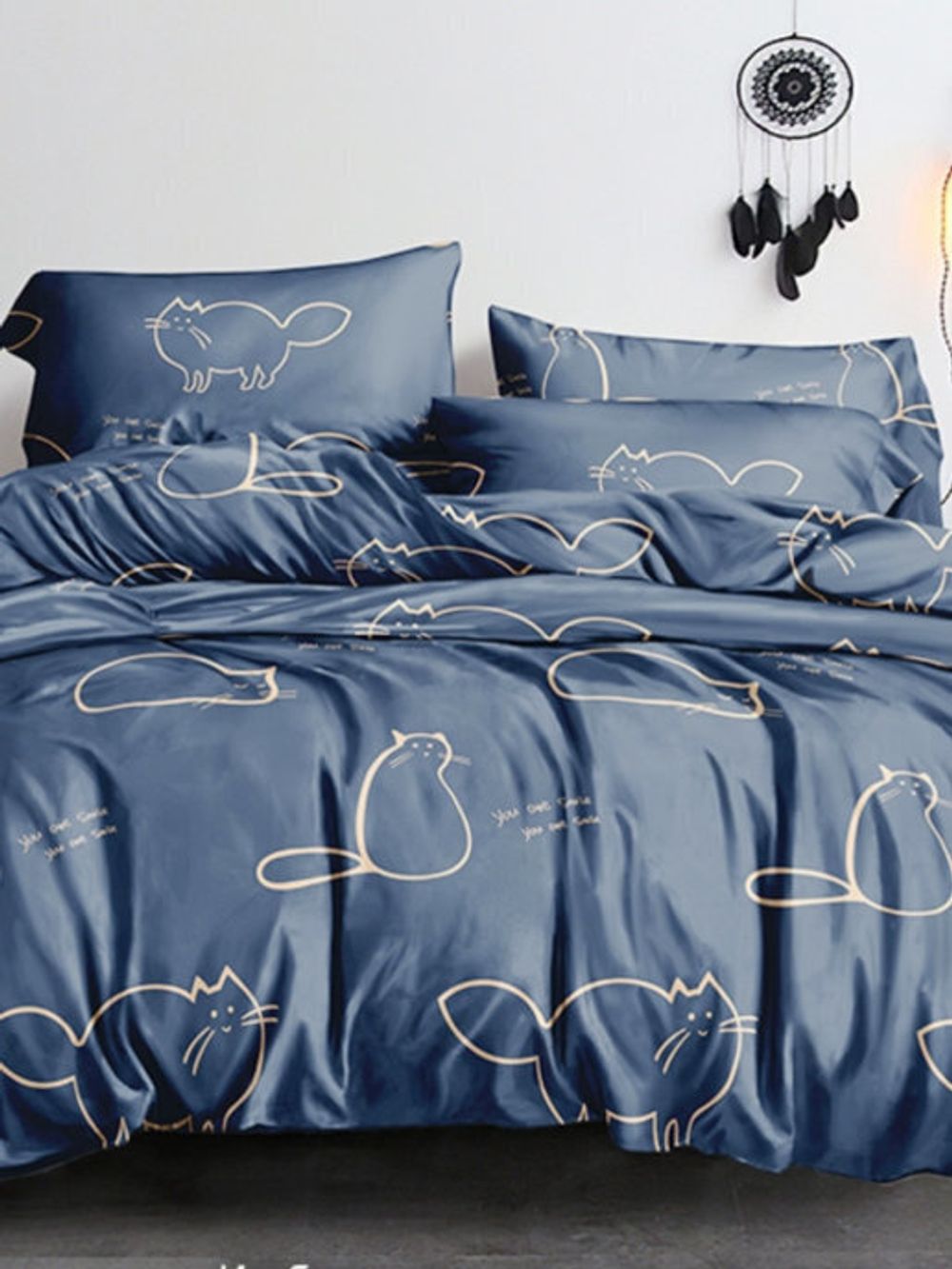 Постельное белье Simple House "Котики (полисатин)" евро  Наволочка 70х70 см 2 шт  Простынь на резинке 180х200 см  Пододеяльник 200х215 см