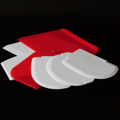 Пластиковые скребки