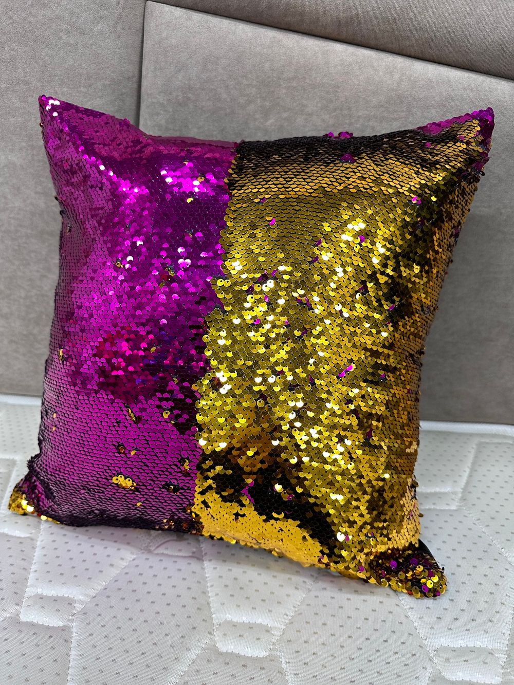 Подушка Декор ПАЙЕТКИ