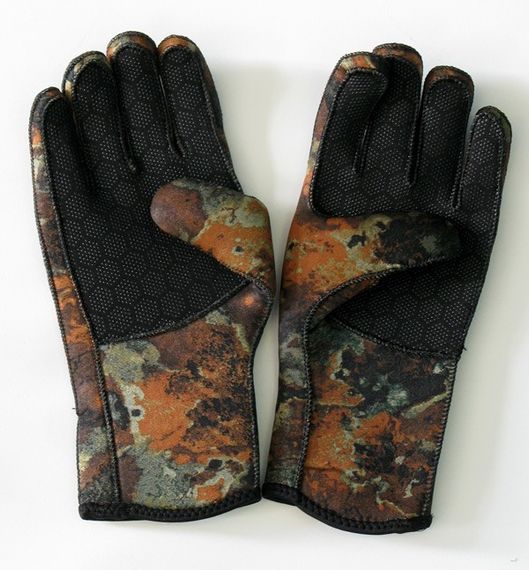 Перчатки Scorpena ВИТЯЗЬ камуфлированные 3 мм