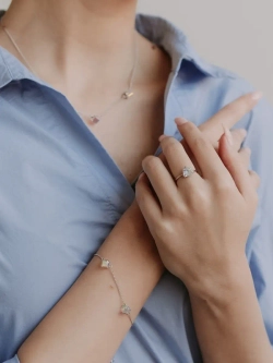 Кольцо Миражи тонкое с кристаллом-хамелеоном Swarovski