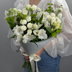 Авторский букет «Жемчужная весна» (размер S)