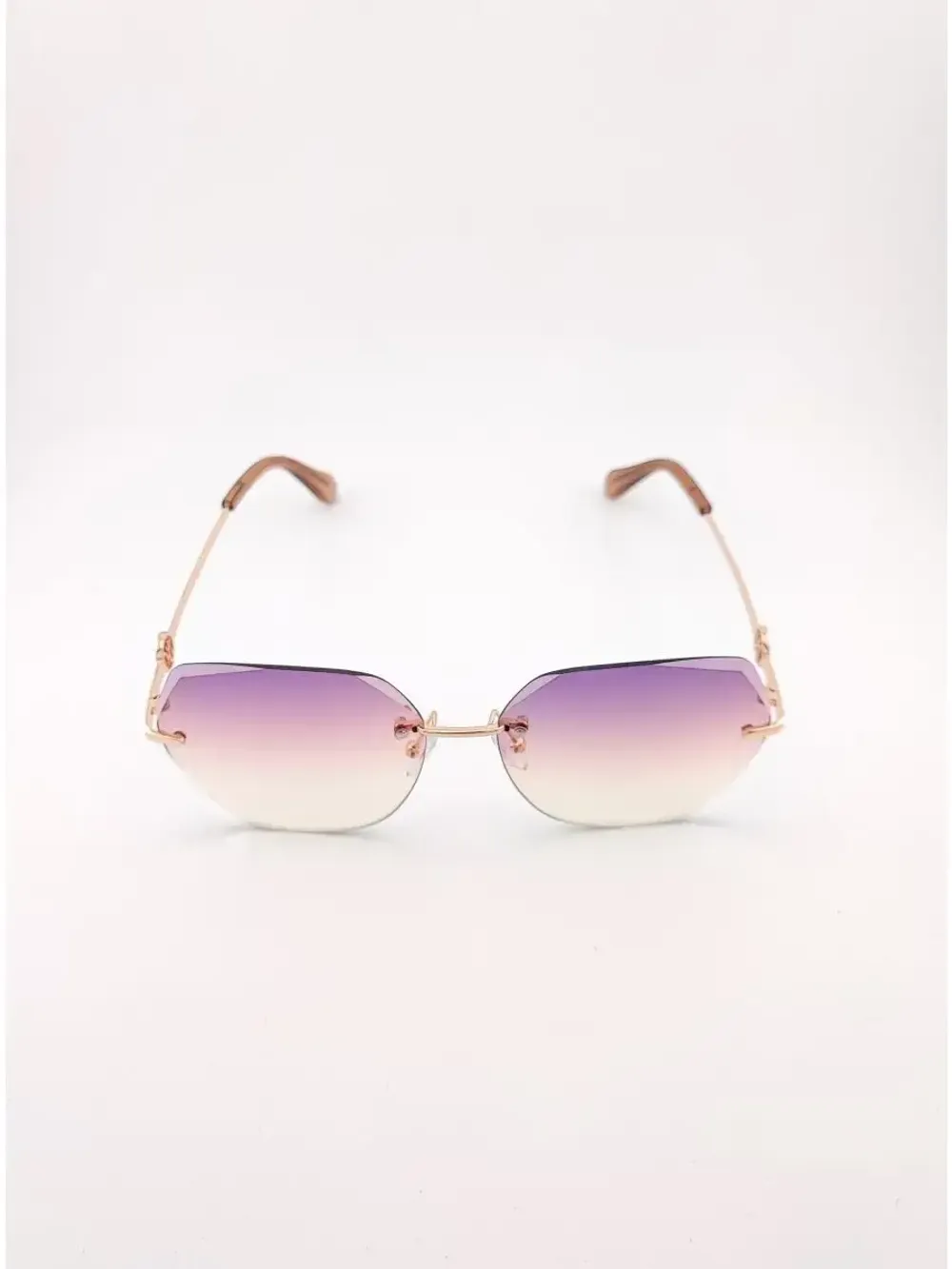 Очки солнцезащитные