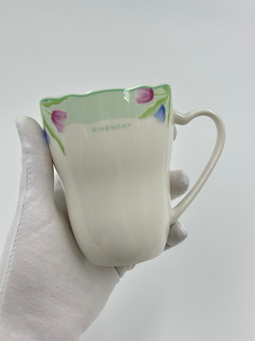 Кружка с зелёной каймой Givenchy by Yamaka