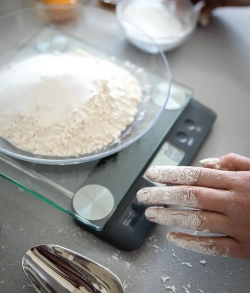 Kitchen Craft Цифровые весы 14 кг стекло