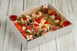 Бокс с закусками №1