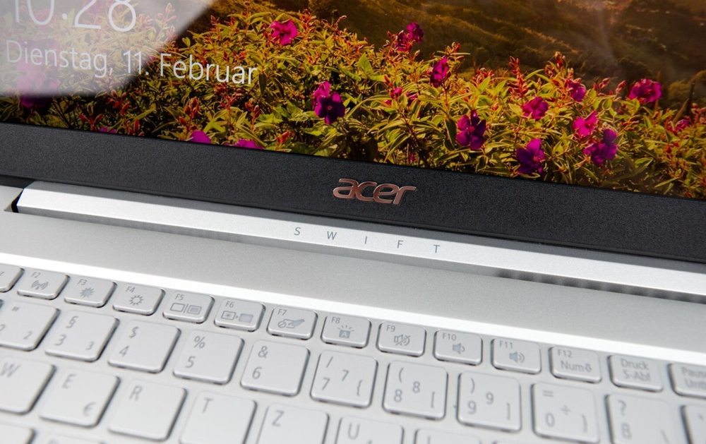Ноутбук Acer Swift 3 SF313-52-76NZ Intel Core i7 1065G7, 1.3 GHz, 16384 Mb, 13.5; QHD 2256x1504, 512 Gb SSD, DVD нет, Intel Iris Plus Graphics, Windows 10 Professional, серебристый, NX.HQXER.003