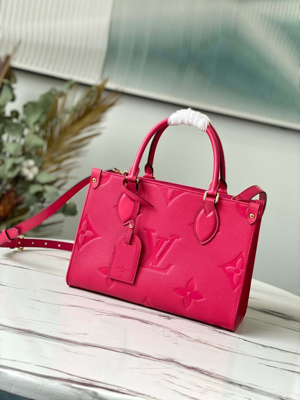 Louis Vuitton Onthego PM