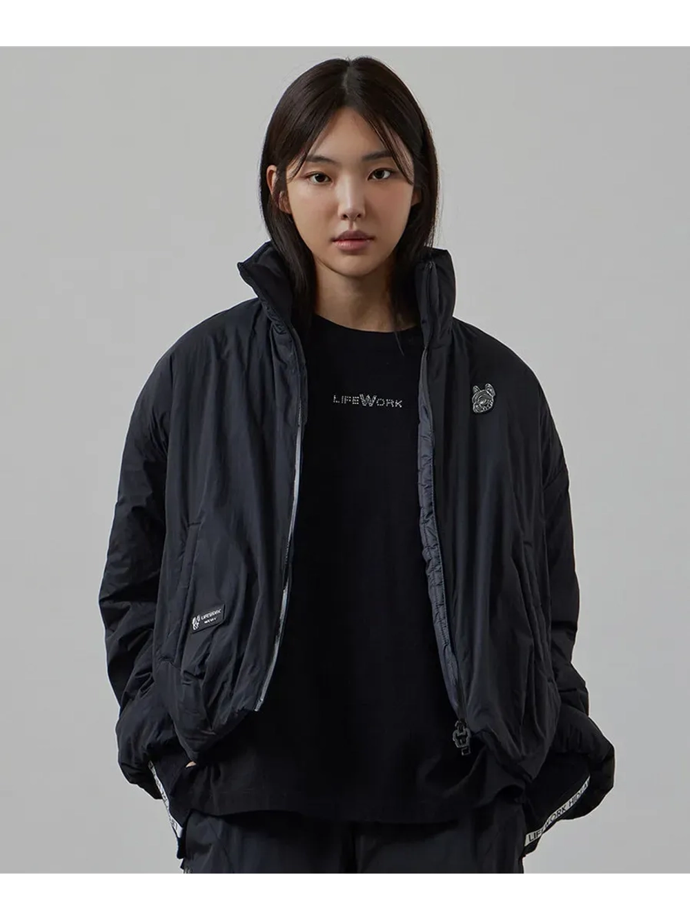 Куртка свободного кроя с высоким воротом и подкладкой