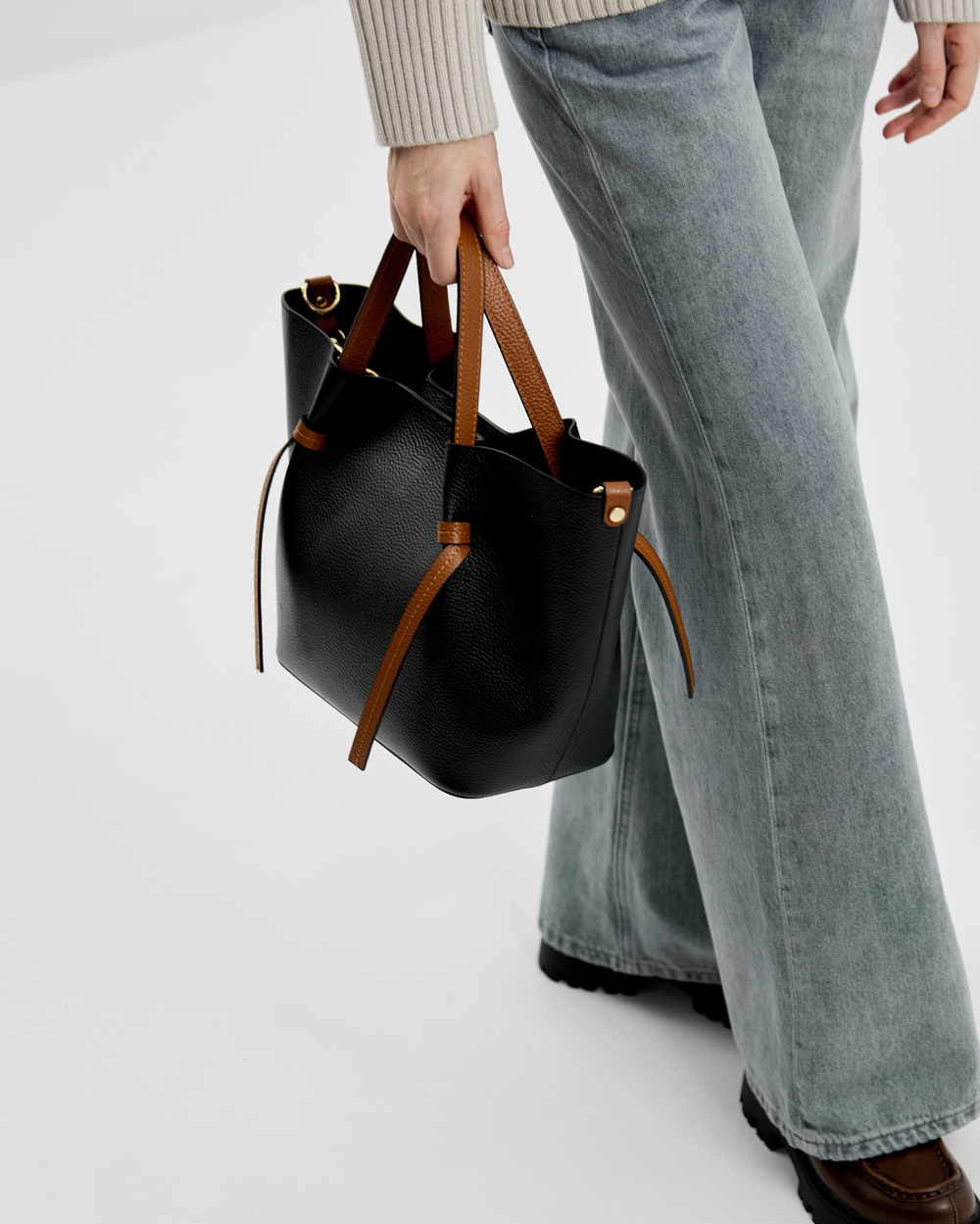 Сумка 525 03 черный/рыжий