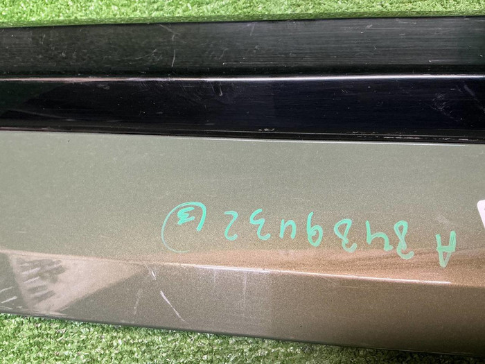 Накладка двери задняя правая Audi Q5 2 80A (17-нв)