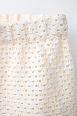 ZARA ЮБКА ИЗ ВЯЗАНОГО КРУЖЕВА С ЦВЕТАМИ, ЭКРЮ