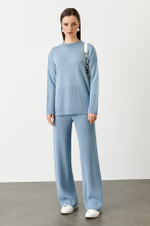 22757 Джемпер женский (голубой)