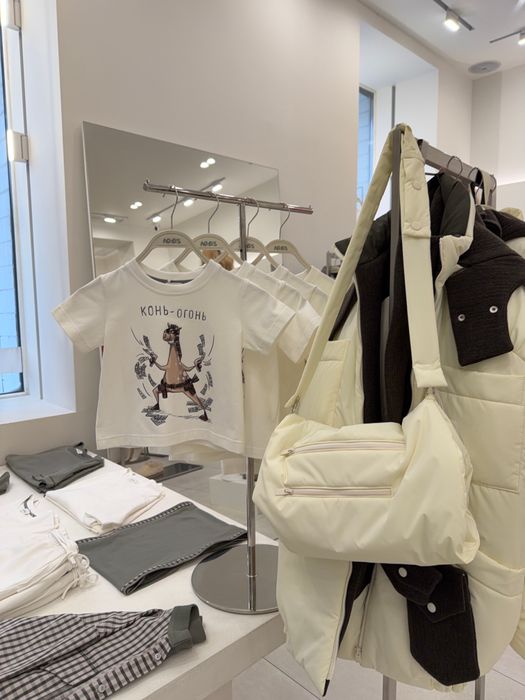 ФУТБОЛКА ДЕТСКАЯ БРИНИТ МОЛОЧНЫЙ КОНЬ-ОГОНЬ