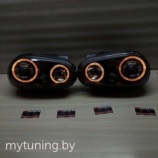 Передние фары VW Golf 4 angel eyes black