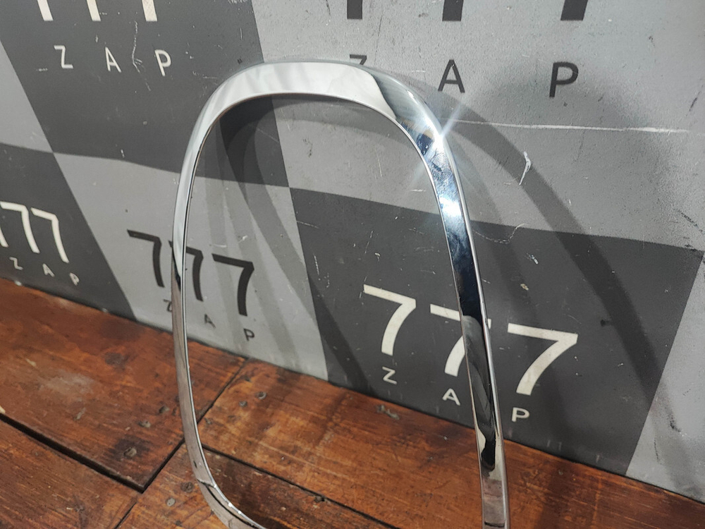 Молдинг фонаря заднего левого MINI Hatch (F55/F56) 13-нв Б/У Оригинал 63218495331