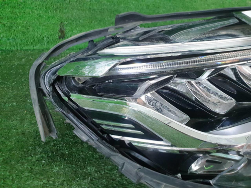 Битая Фара правая Mercedes C w205 (2018-2023) LED