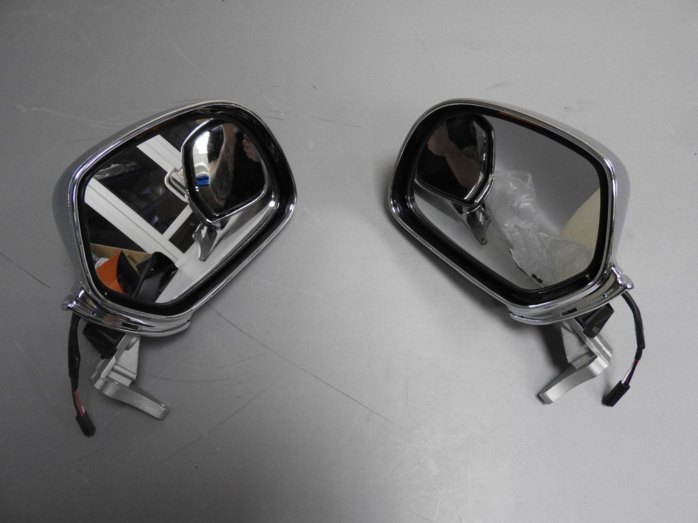 зеркала с повторителями Honda GOLDWING GL1800 01-11