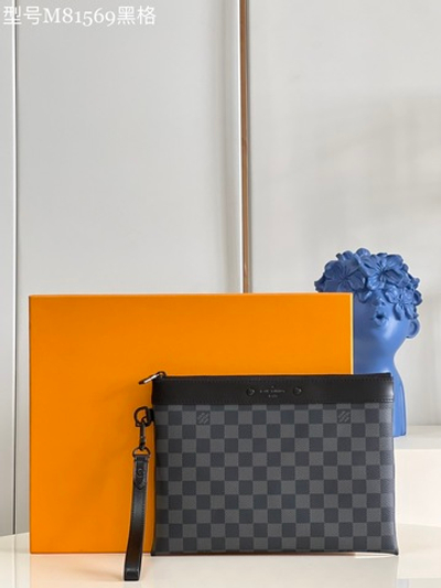 Louis Vuitton Pochette To-Go