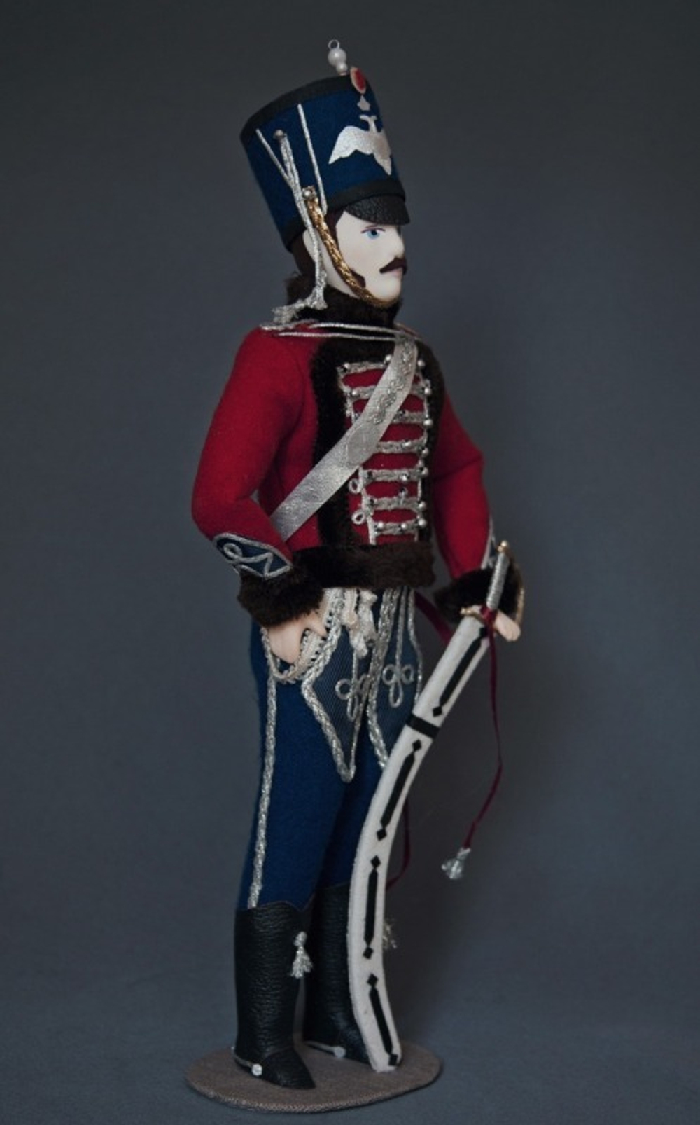 Кукла коллекционная Гусар