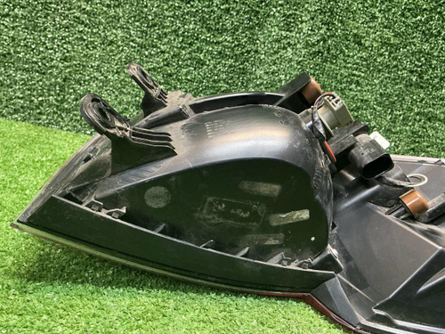 Фонарь левый внешний Skoda Rapid 2 (2020-2023)