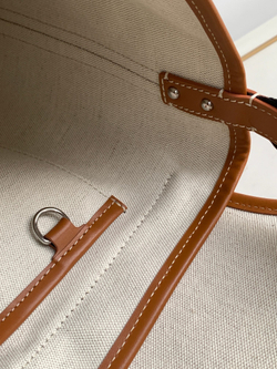 Goyard Capetien MM Messenger Bag