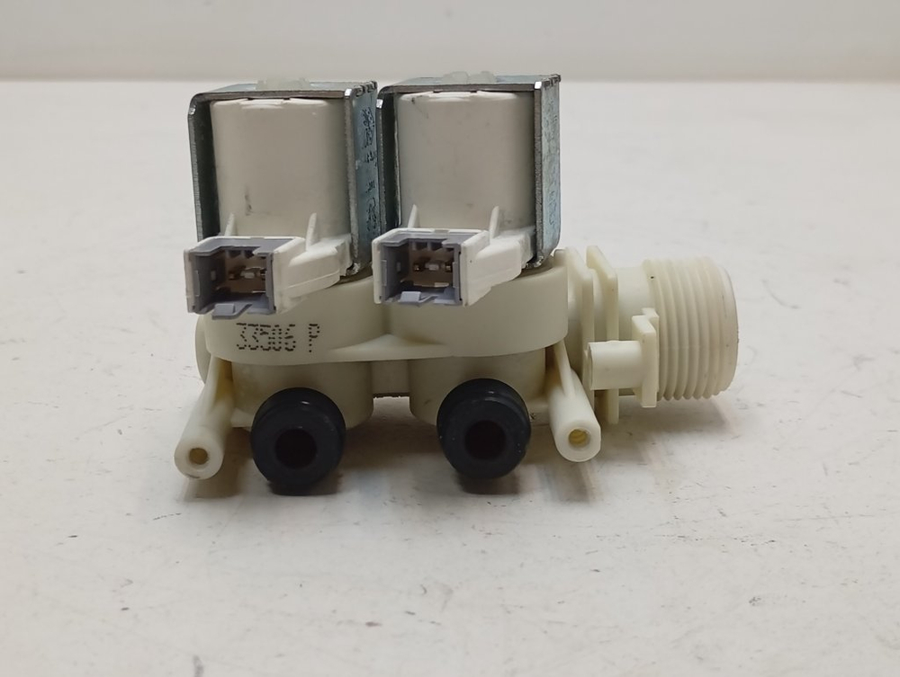 WISL103 кт63 Клапан подачи воды для стиральной машины Indesit 33506 б/у