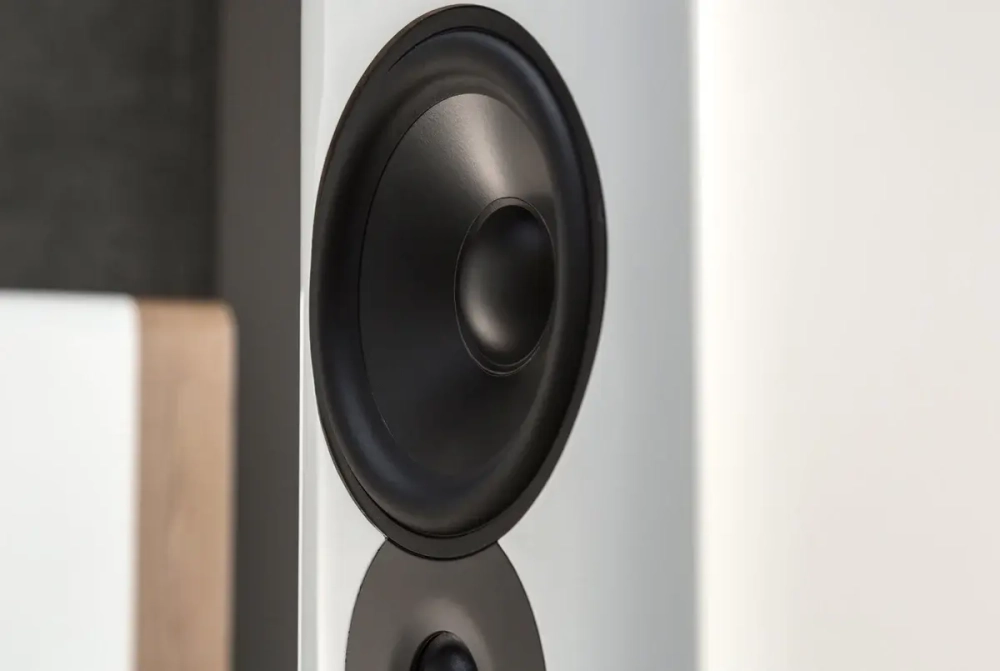 Q Acoustics Concept 500 Напольная акустическая система, 2-полосная