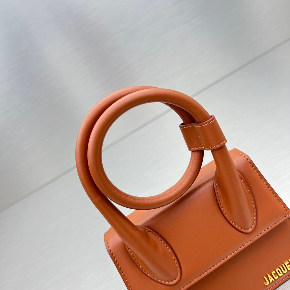 Jacquemus Le Chiquito Noeud 18 cm