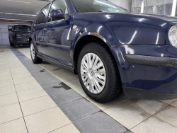 Накладки на пороги VW Golf 4(1997-2006)