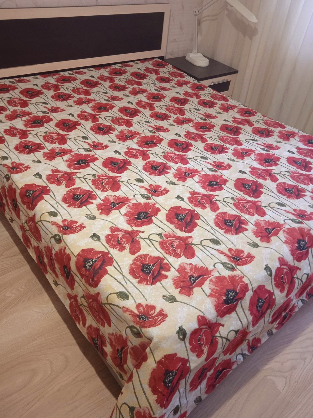 Покрывало гобеленовое Маки евро (240х200)