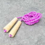 Скакалка нейлоновая с деревянными ручками