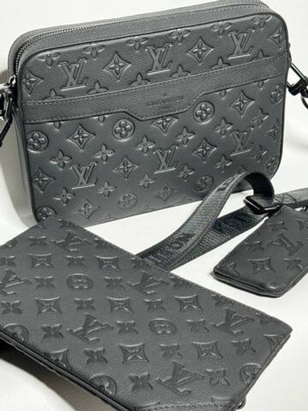 Сумка-мессенджер Louis Vuitton