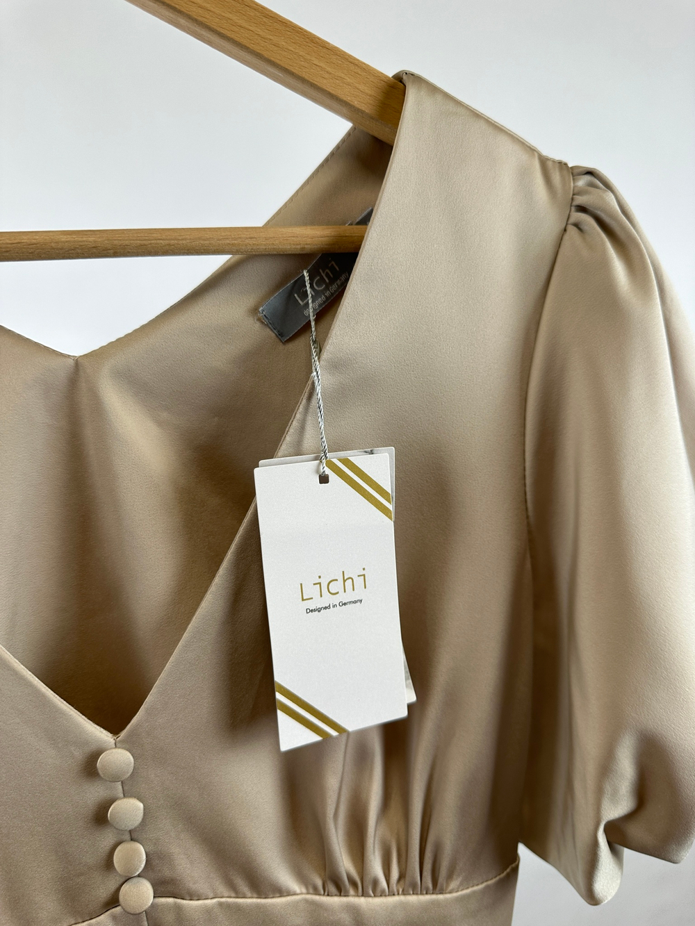 Платье Lichi