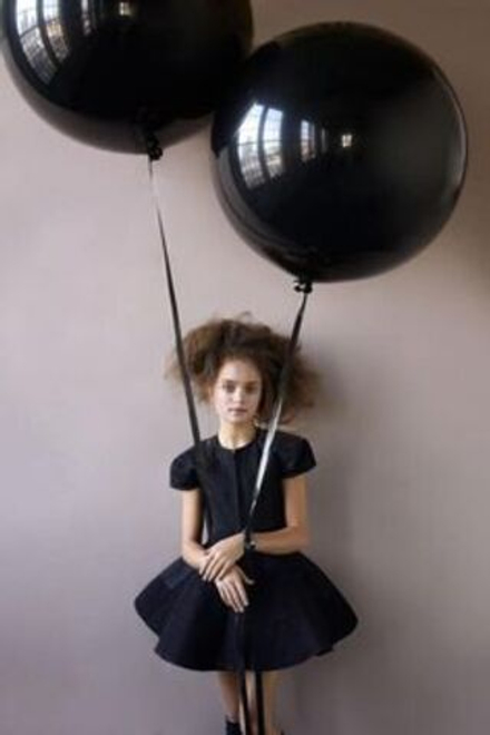 Большой чёрный шар