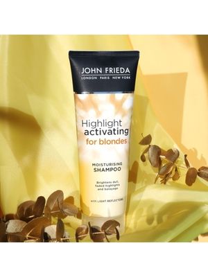 John Frieda Sheer Blonde Увлажняющий активирующий шампунь для светлых волос 250 мл