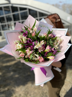 Букет Альстромерия М (15 веток)