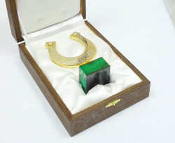 Сувенир подкова "На удачу" с малахитом