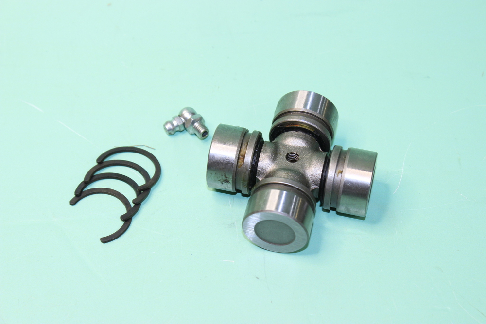 Крестовина вала рулевого КамАЗ, НефАЗ 28х69 "КМК"