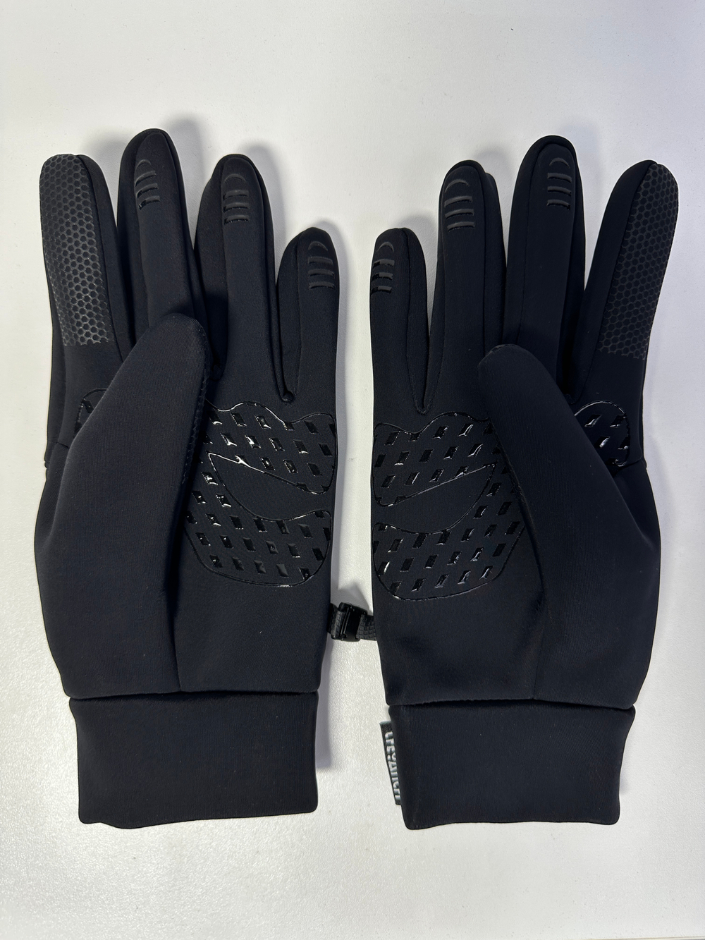 Перчатки TREYANCH