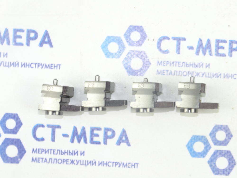 Кулачки к винторезным  головкам (2Г)  (к-т из 4 шт.)