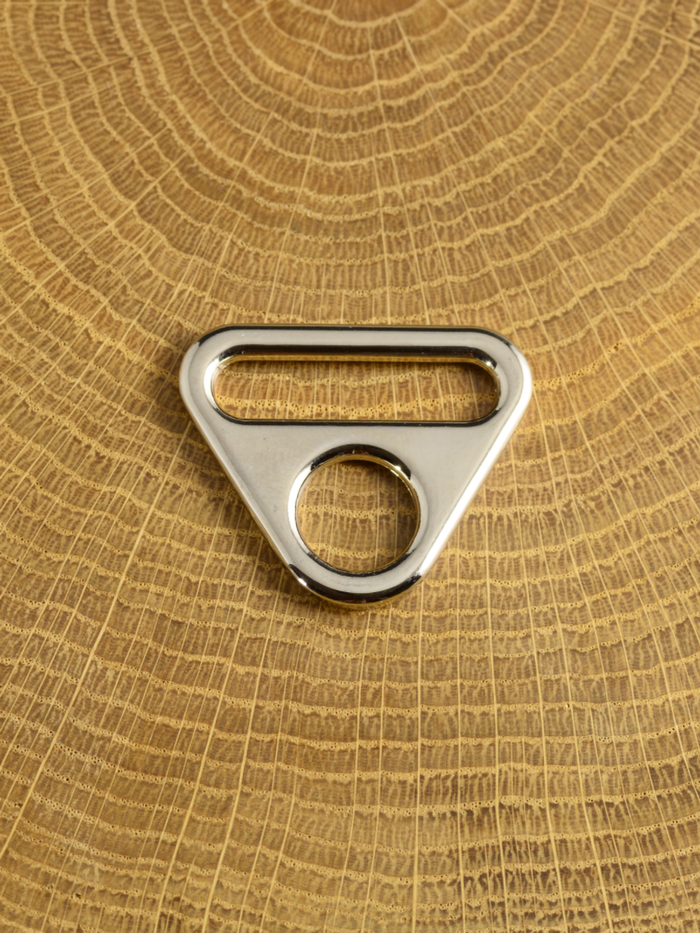 Треугольные пряжки