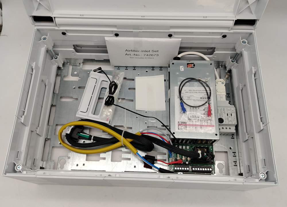 Прибор приемно-контрольный пожарный Honeywell ESSER FlexES Control FX18 18 зон FX808397
