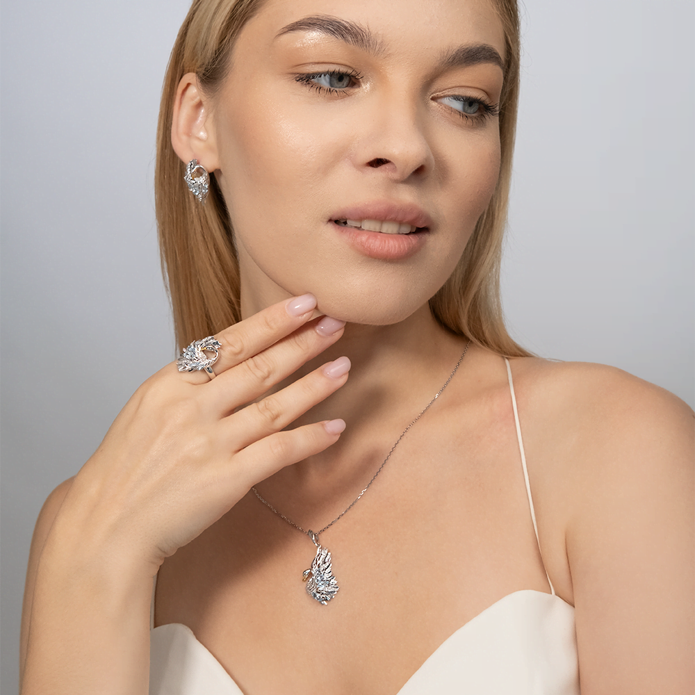 Серьги «Лебеди» с английским замком из белого золота с топазами и натуральными топазами white