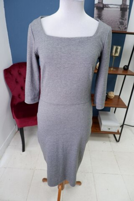 Платье F de F трикотажное 46 размер