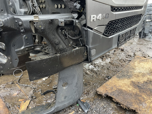 Усилитель переднего бампера 2020г.